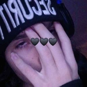 Meet your Posher, Dominic